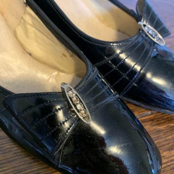 Vintage 1960’s Low Heels - Picture 2 of 6